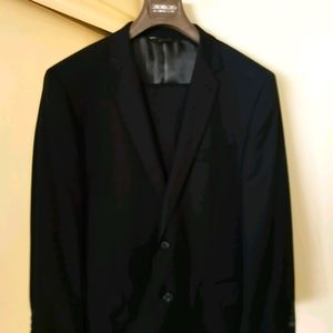 Giorgio Men's Suit